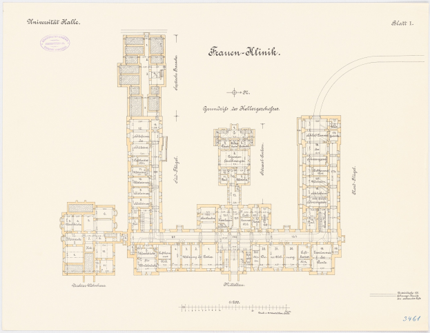 Ein detailliertes Grundriss-Zeichnung des Universitätsgebäudes in München, Deutschland, mit Text- und numerischen Anmerkungen zur Beschreibung des Gebäudelayouts.