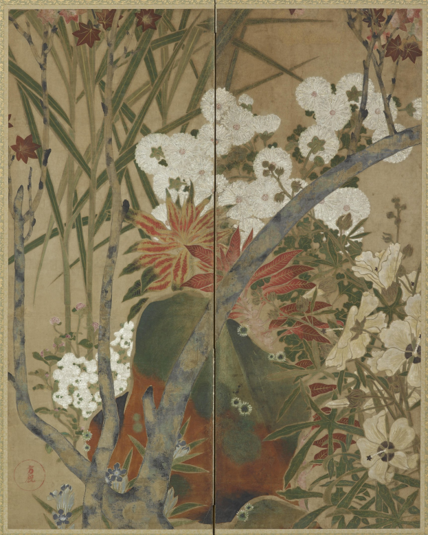 Japanisches Faltbildschirm mit einer detaillierten Malerei von farbenfrohen Blumen und Pflanzen in einer üppigen Landschaft.