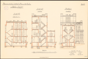 Eine Zeichnung eines Krankenhausgebäudes mit einem großen Eingang, zahlreichen Fenstern und einer zentralen Treppe, begleitet von einem Blatt Papier mit Text, der die Merkmale des Krankenhauses beschreibt.