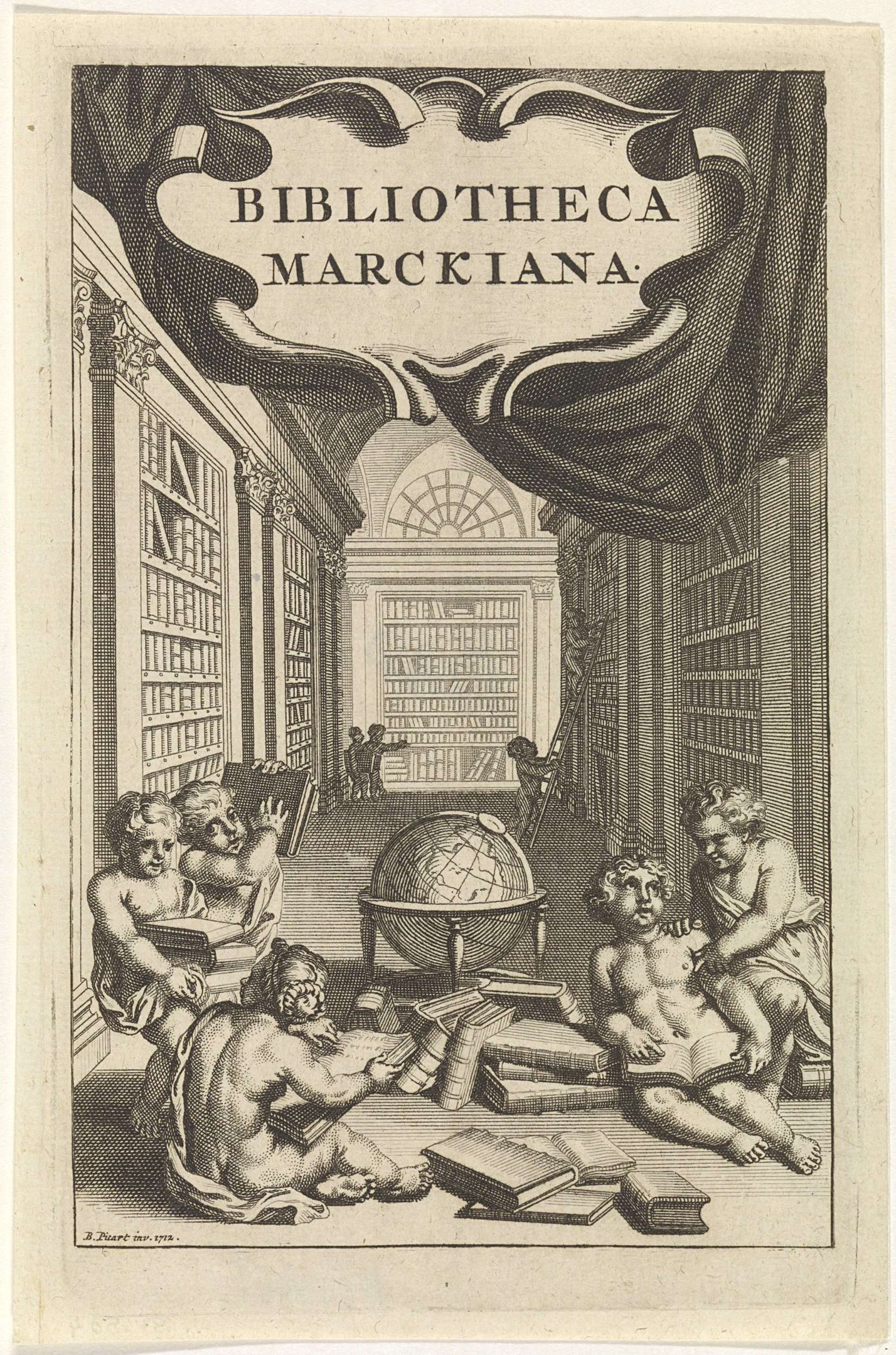 Gravur von Menschen, die eine Weltkugel in einer Bibliothek studieren, mit dem Titel "Bibliotheca Marckiana", umgeben von Bücherregalen.