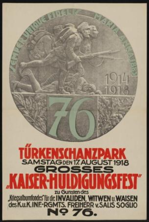 Plakat zum 70-jährigen Jubiläum des Kaiser-Huldigungsfestes in Berlin, Deutschland, mit einer Gruppe von Menschen, die von Text und Zahlen umgeben ist und von einem klassischen Photo-Frame eingerahmt wird.