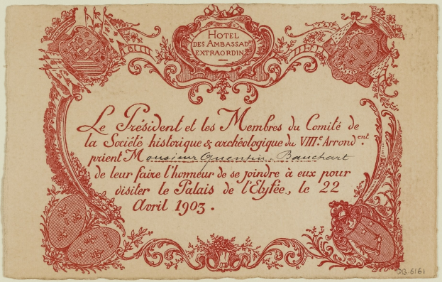 Ein altes Dokument mit einem roten und weißen komplizierten Design und sichtbarem Text.
